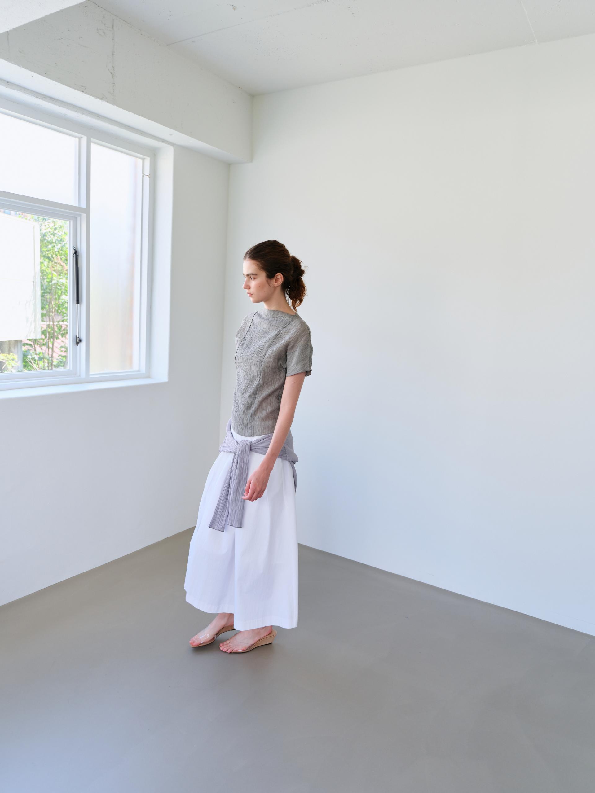 [4차 재입고 7/10 순차배송] pleats seam half blouse (grey)