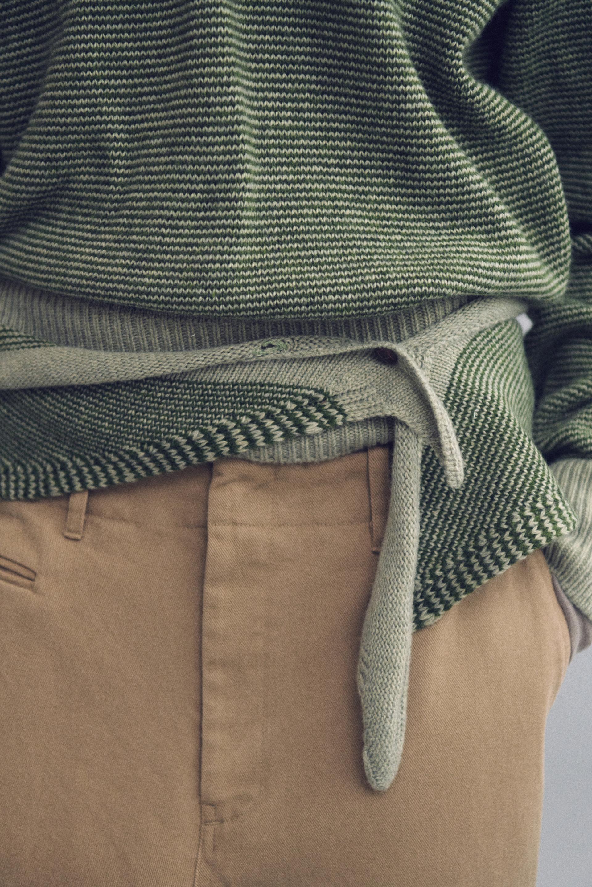 pipe v-neck knit (stripe green)