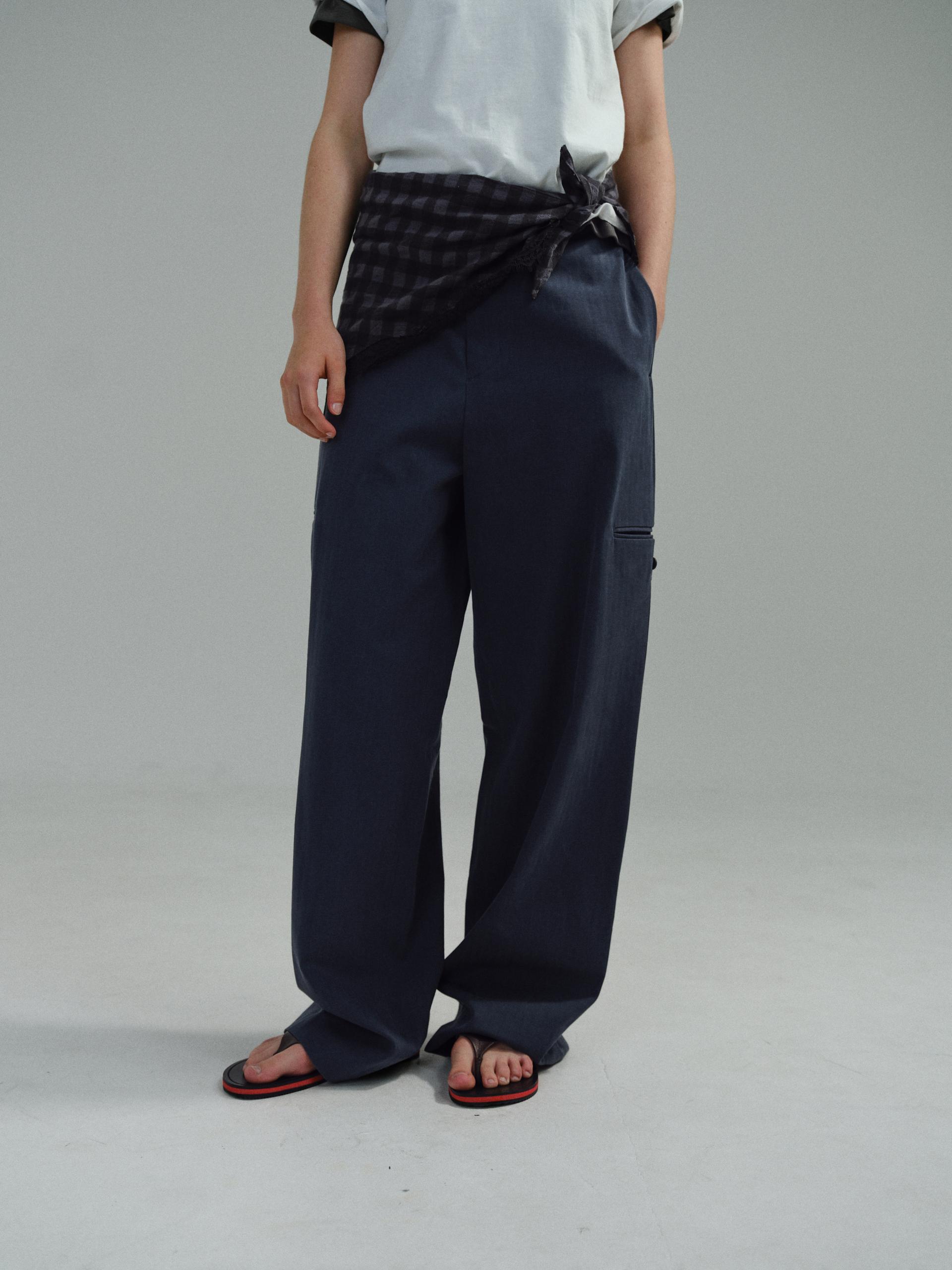 curved triple lip pants (herringbone navy)