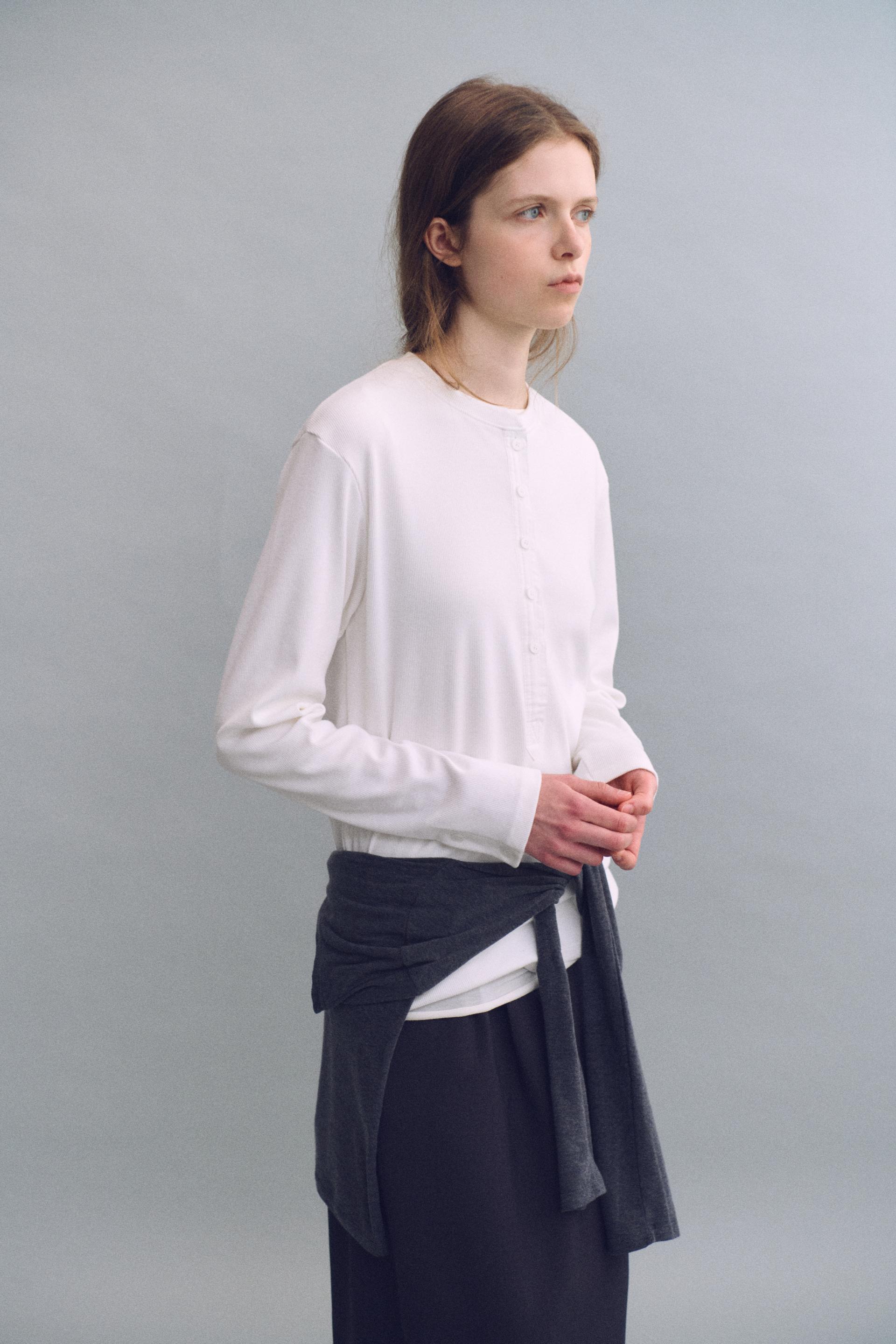 alter deep henley t-shirt (ivory)