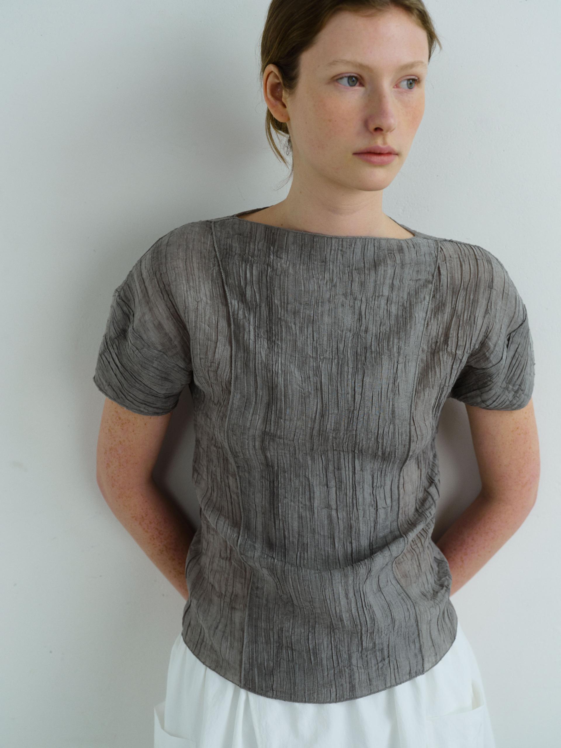 [4차 재입고 7/10 순차배송] pleats seam half blouse (grey)