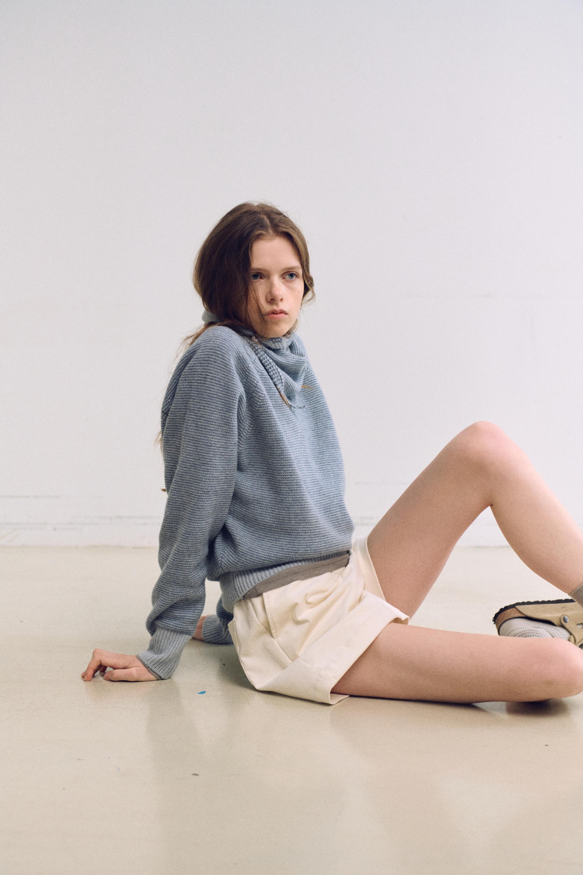pipe v-neck knit (stripe sky blue)