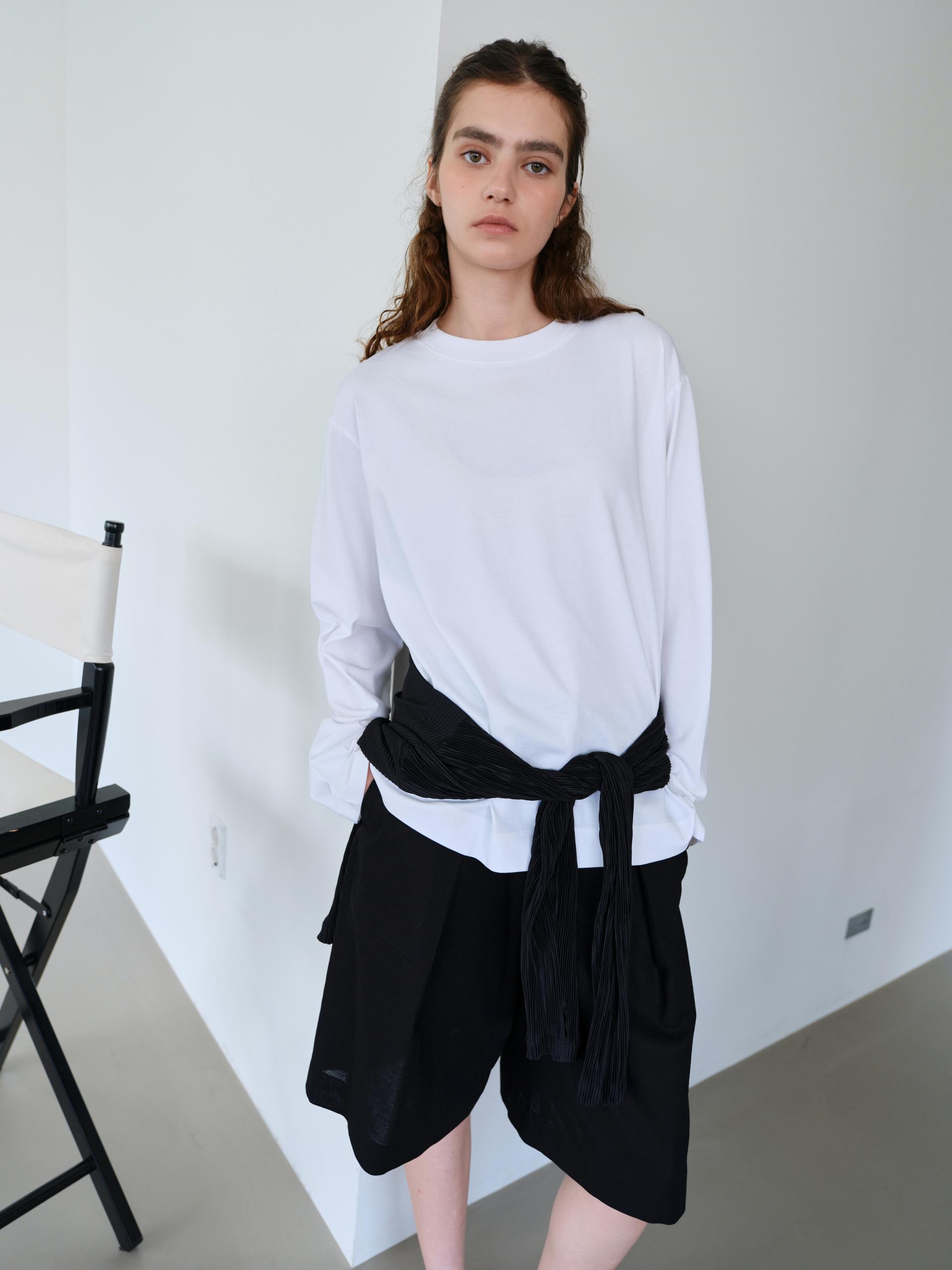 core long sleeve t-shirt (white)
