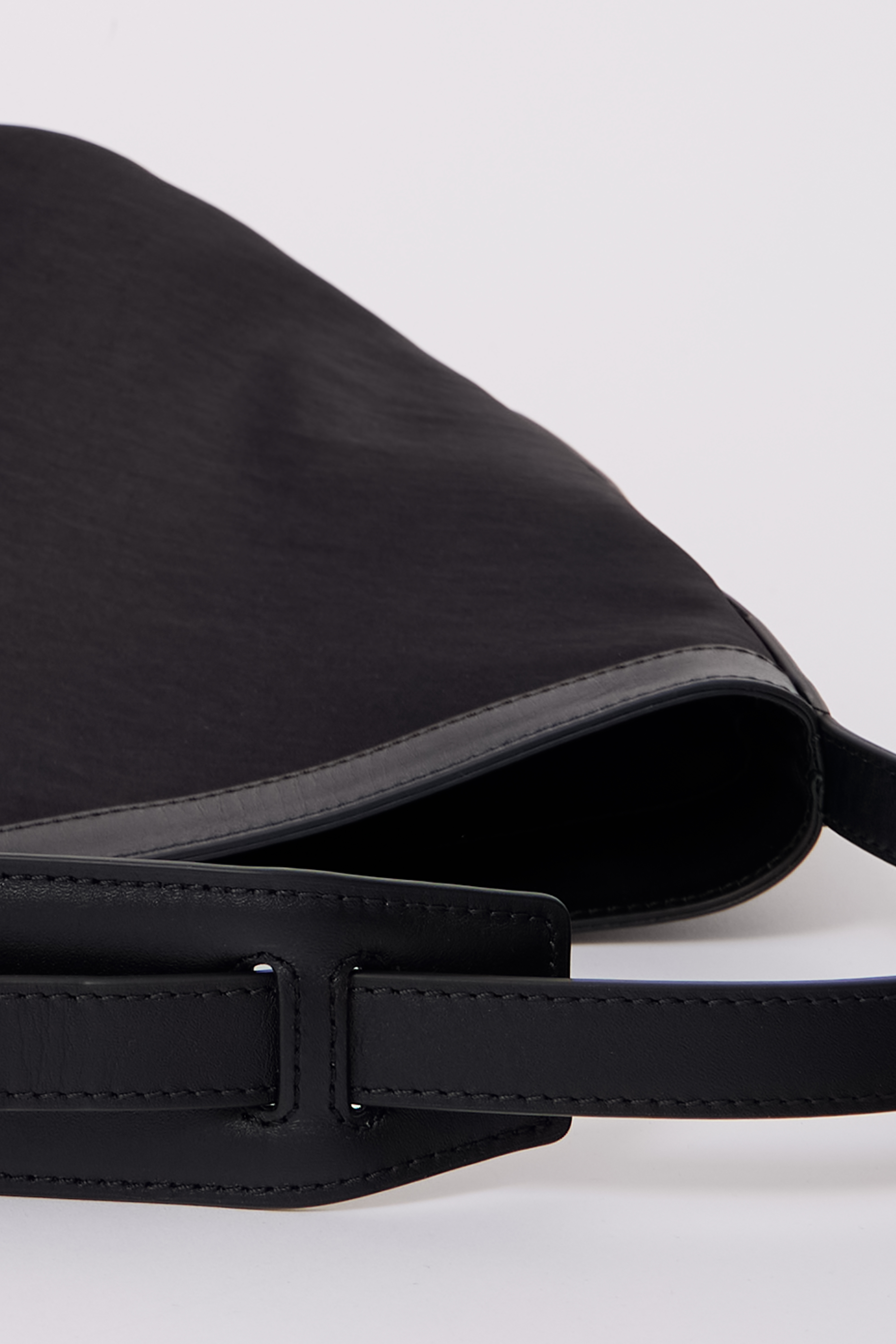 [2차 재입고] trimming bag (New) black