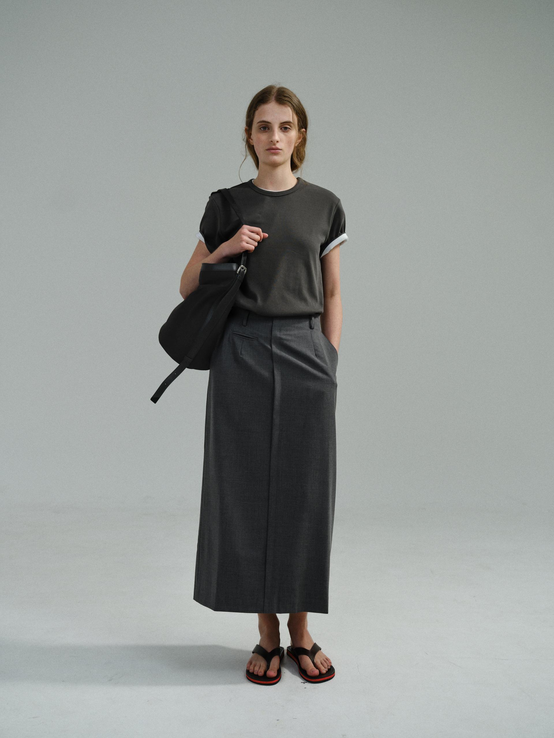 core t-shirt (charcoal)