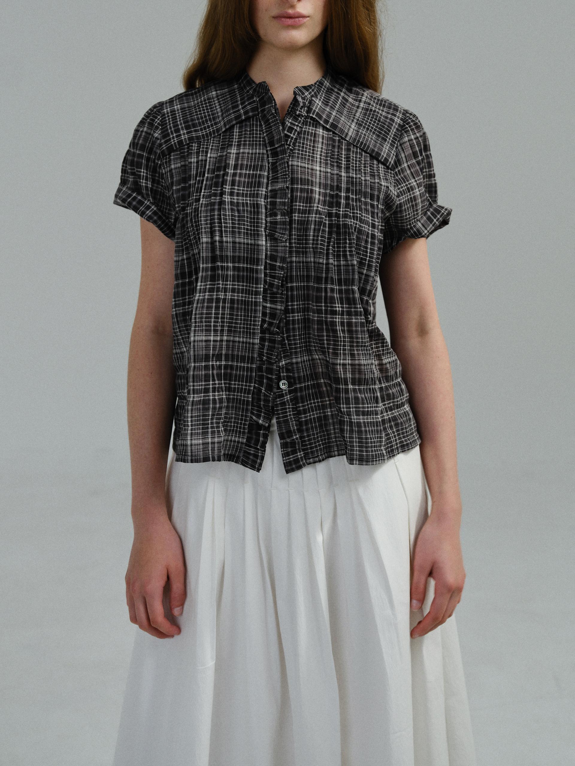frill pintuck blouse (black check) 1