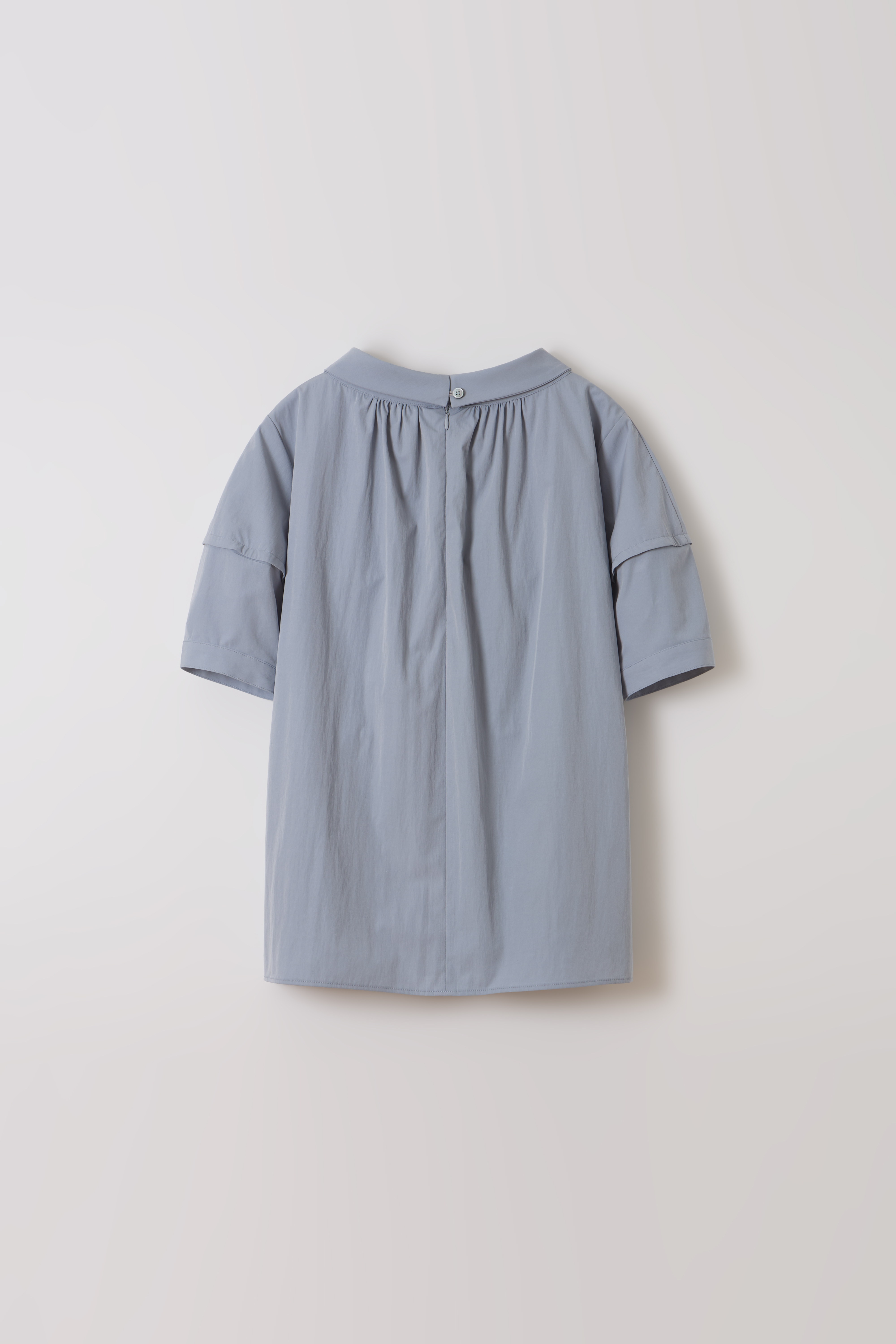 [2차 재입고] arc half blouse (powder blue)
