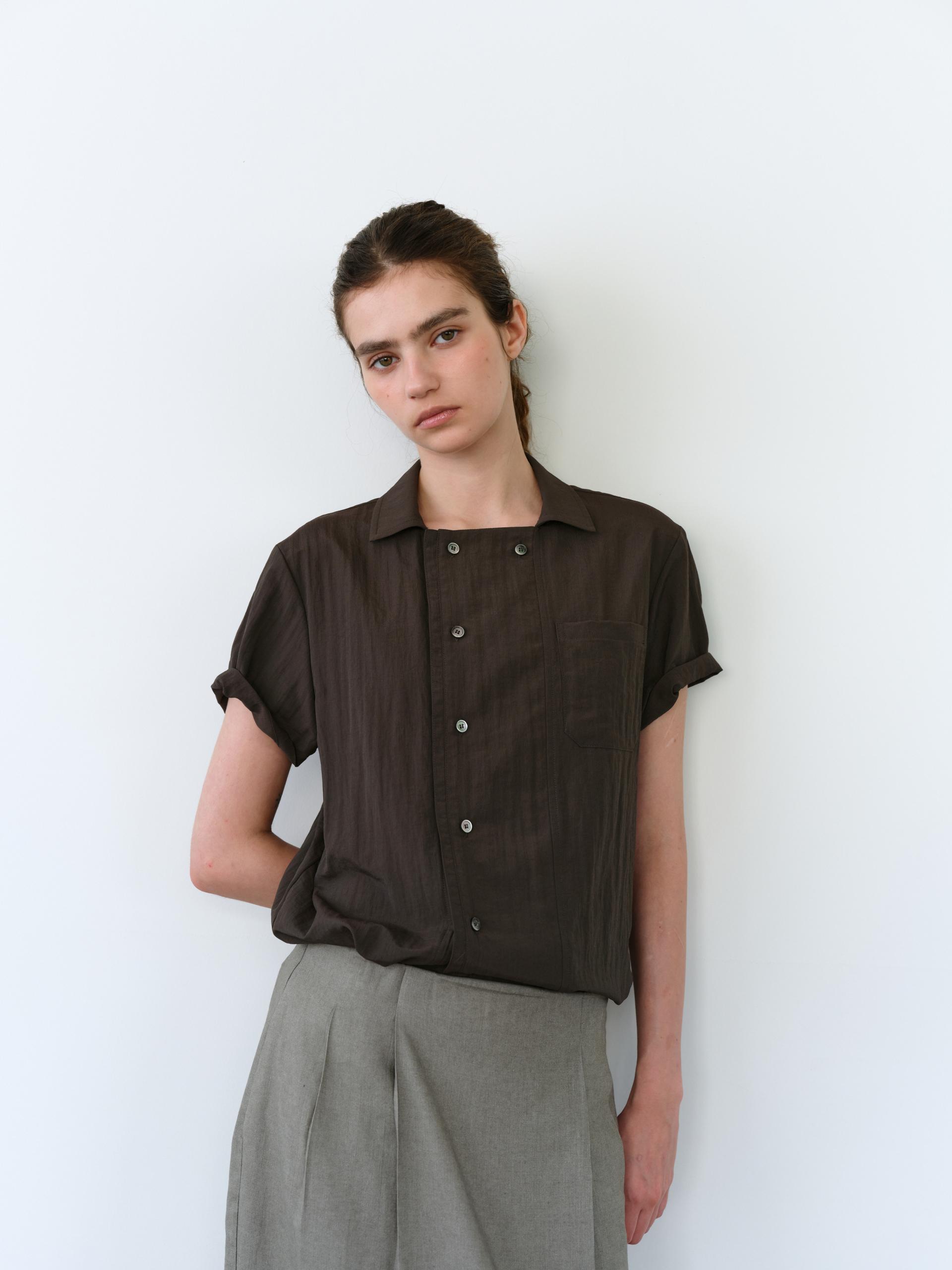 overlap half shirt (brown)