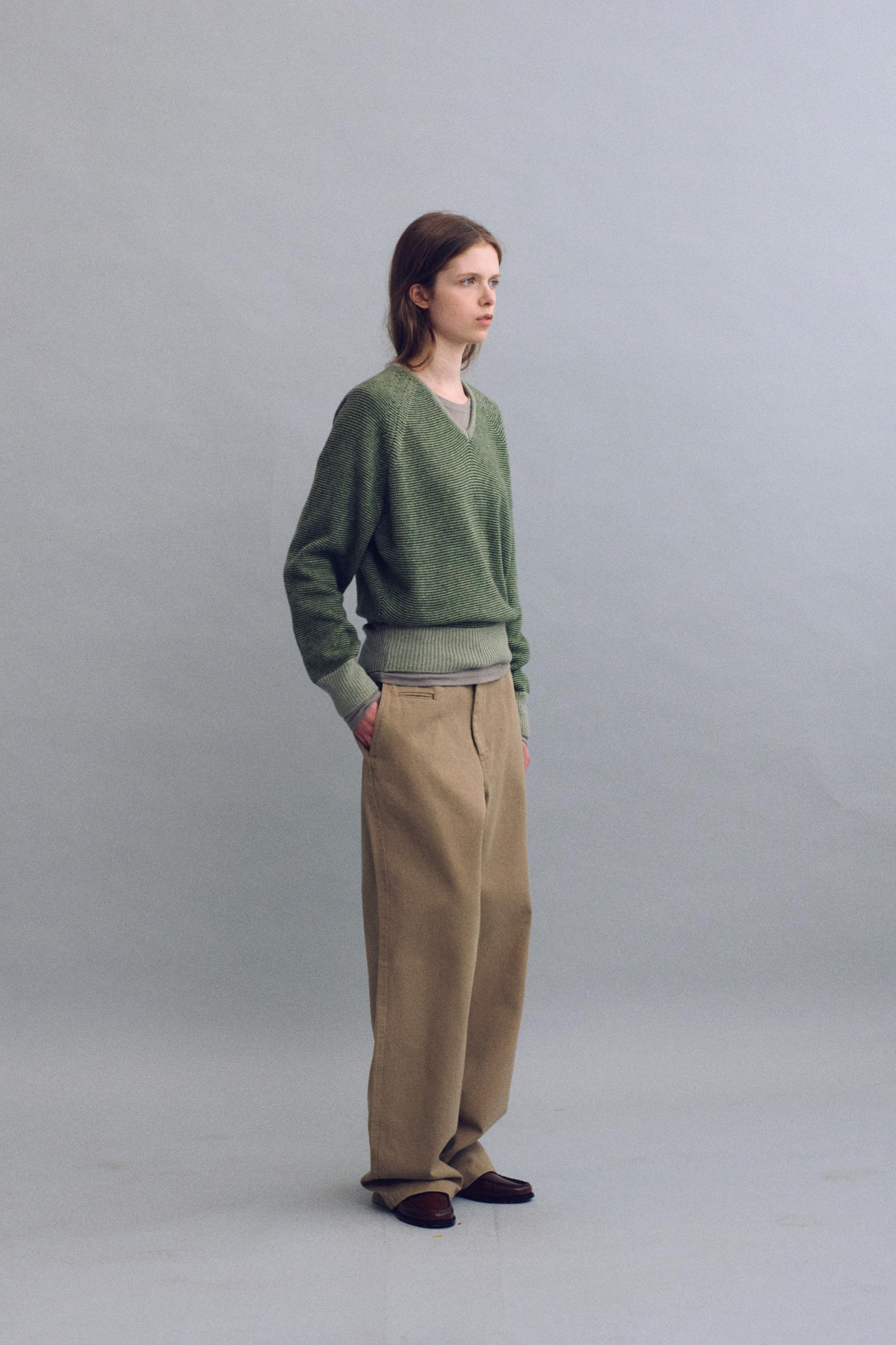pipe v-neck knit (stripe green)