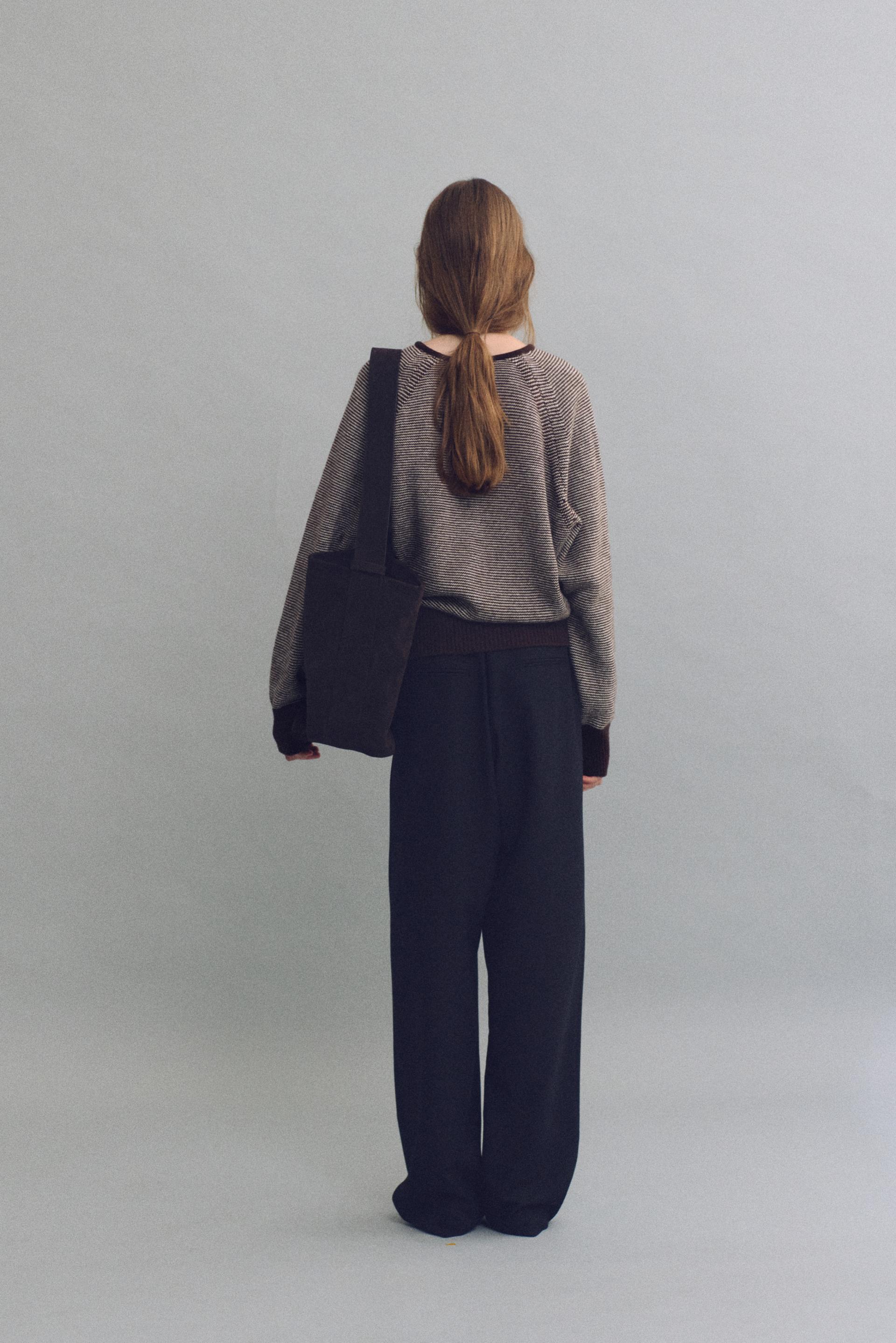 pipe v-neck knit (stripe brown)