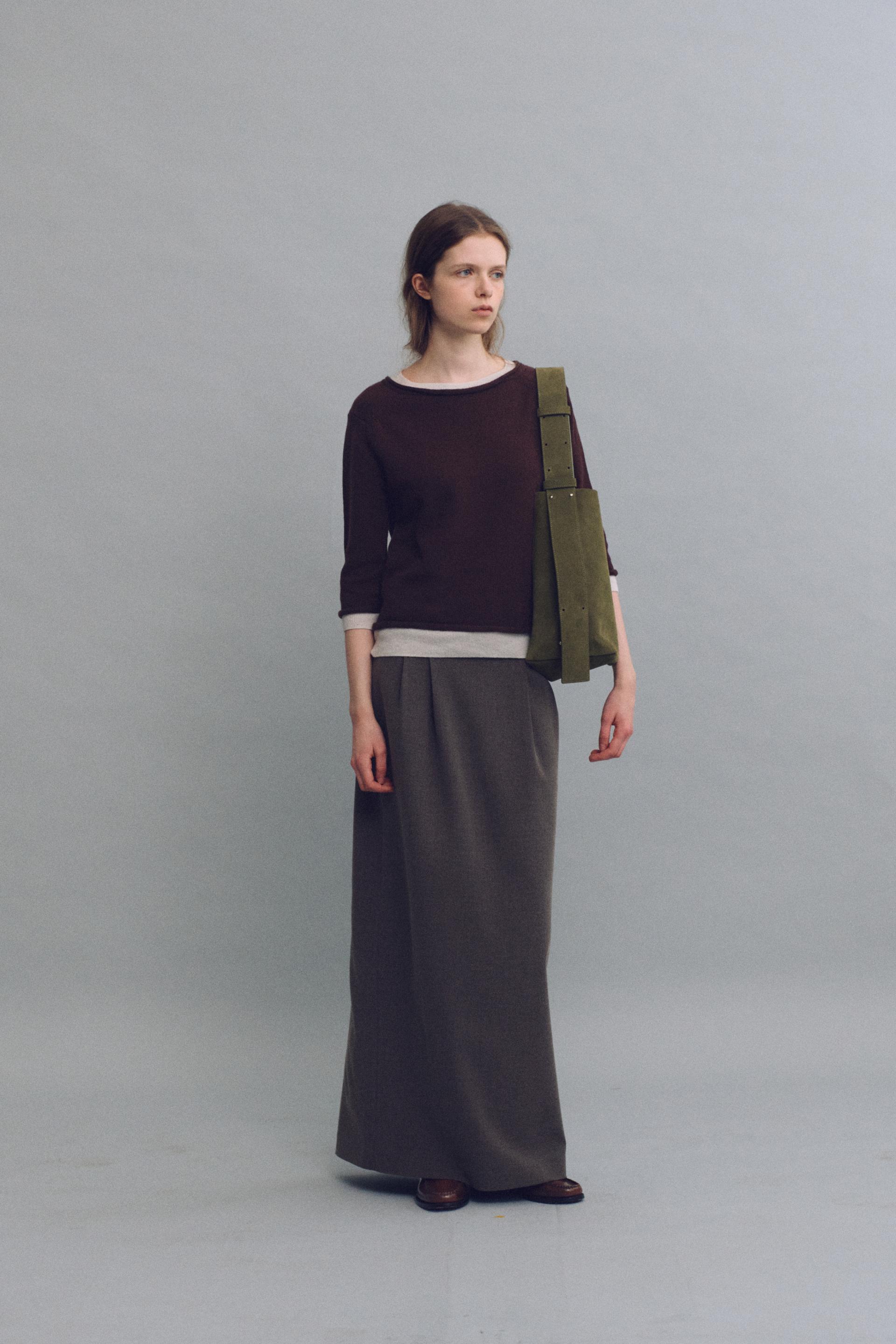 tuck maxi wool skirt (dusty brown)
