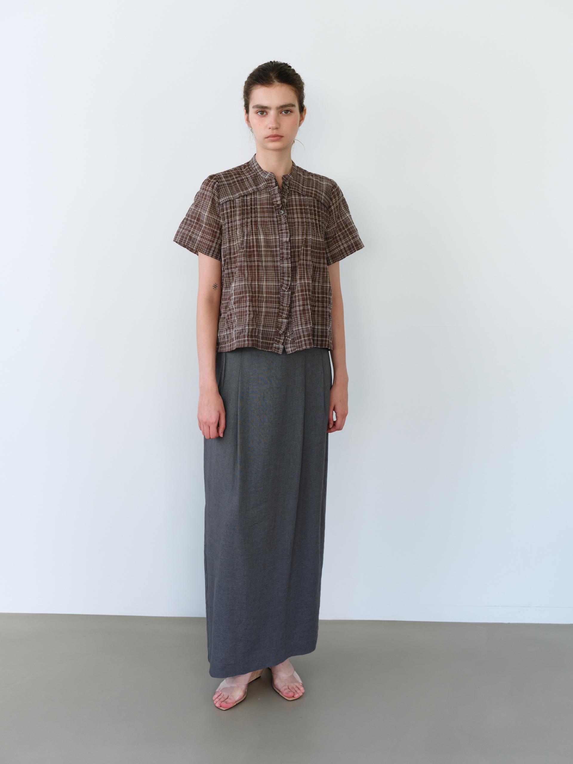 tuck maxi skirt (charcoal)