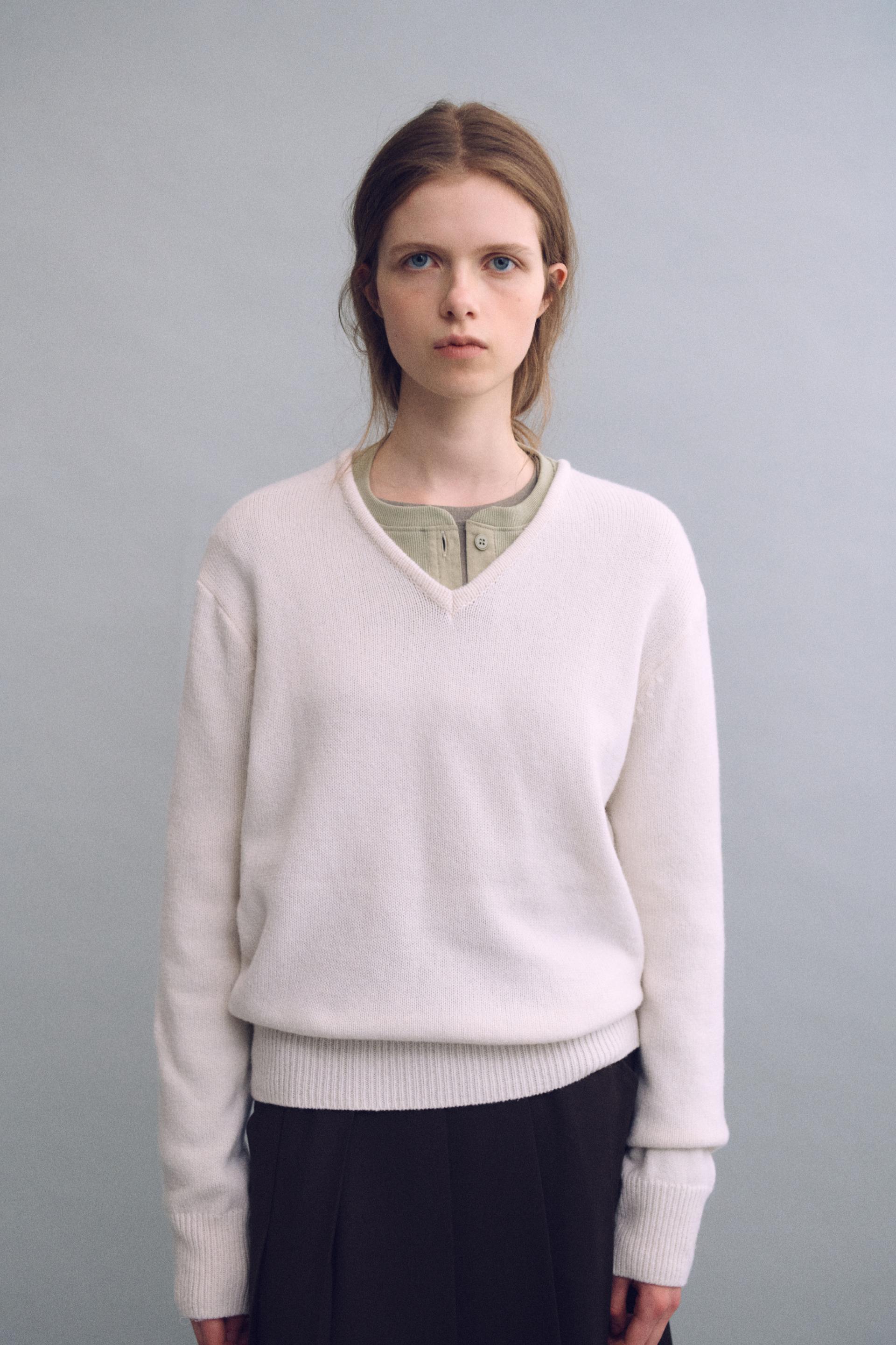pipe v-neck knit (ivory)