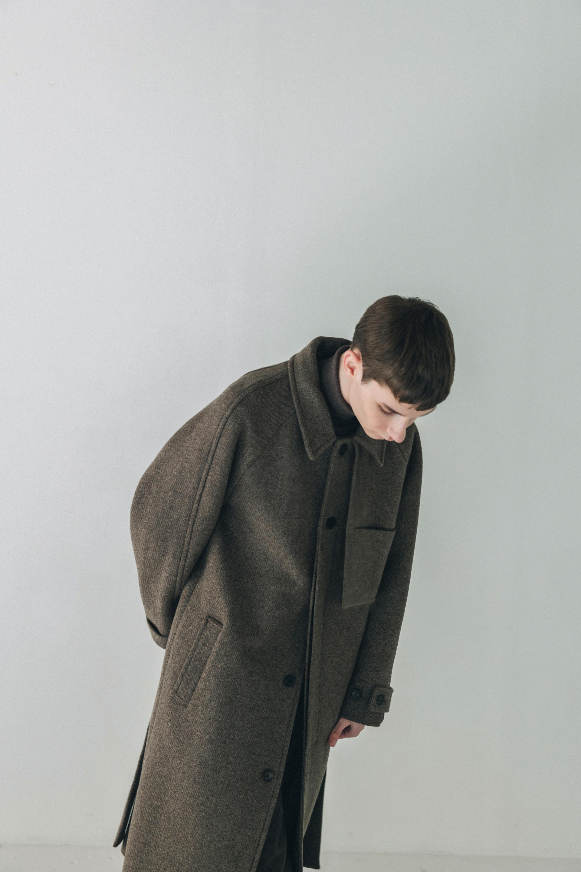 Flap pocket balmacaan coat ( twill brown ) : AUBOUR - 아우브아워