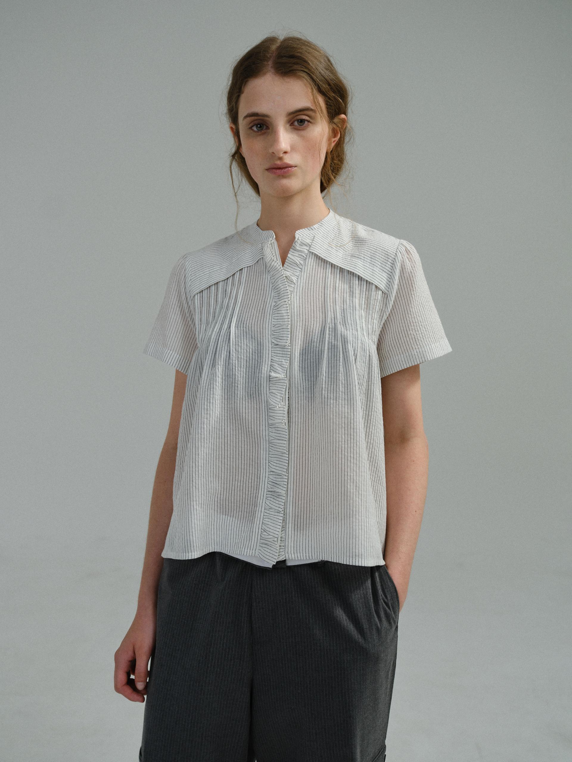 frill pintuck blouse (stripe)