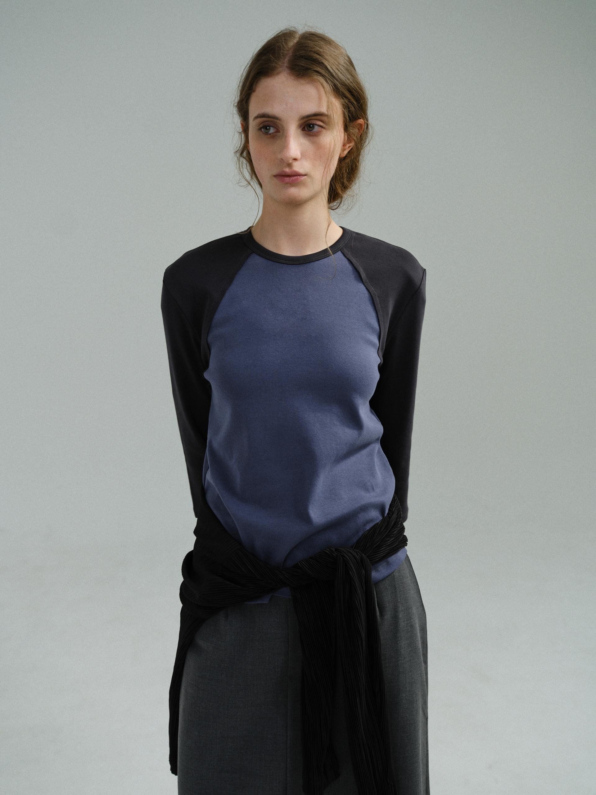 레글런 티셔츠 (charcoal navy)