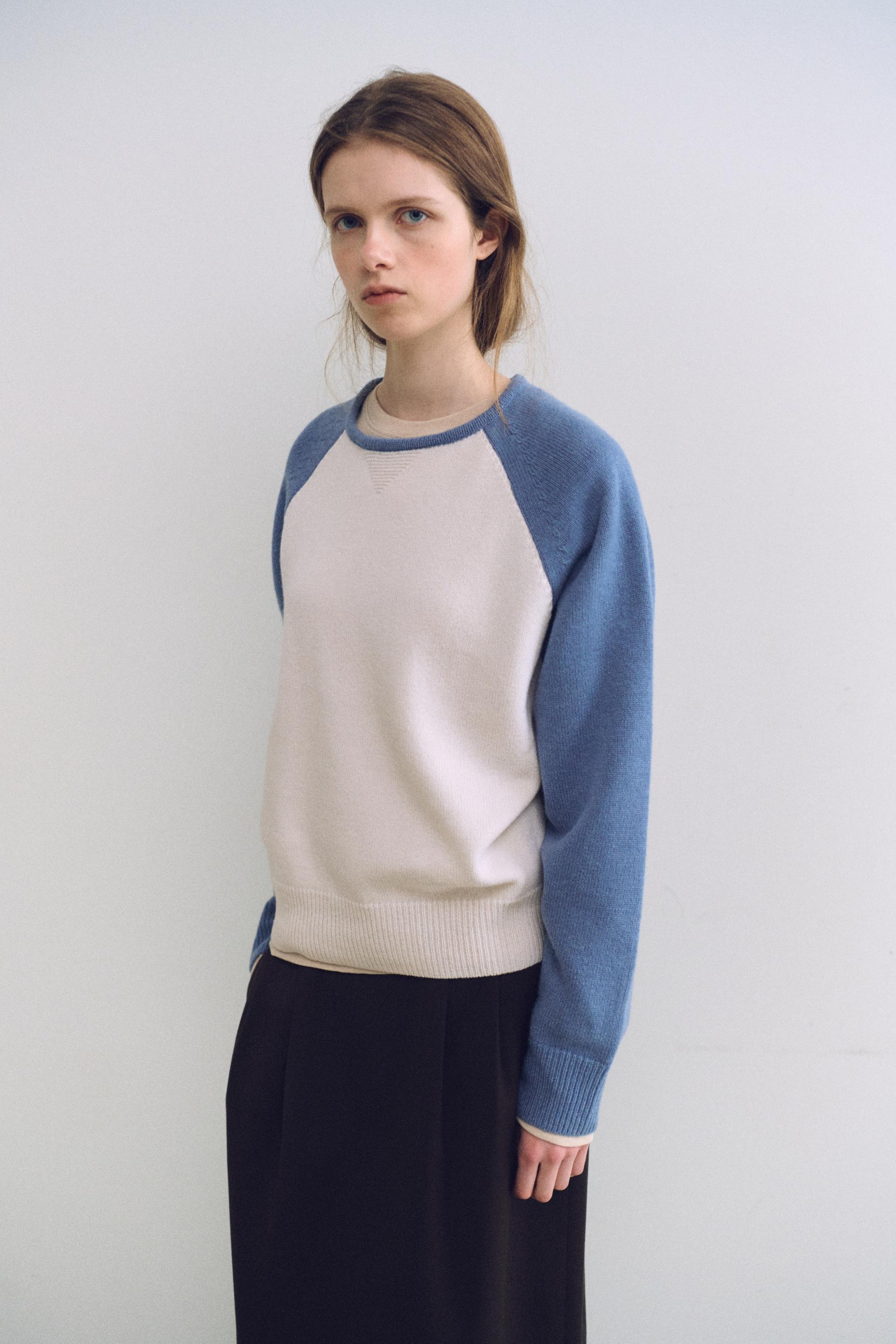 tone raglan knit (blue)