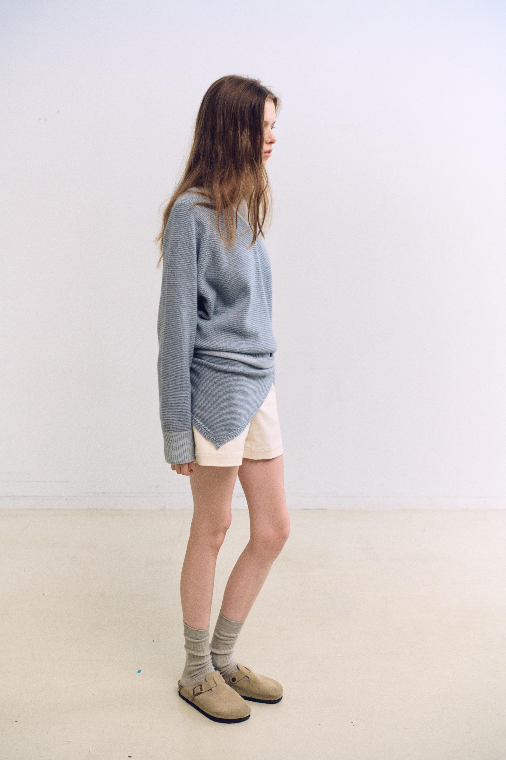 pipe v-neck knit (stripe sky blue)