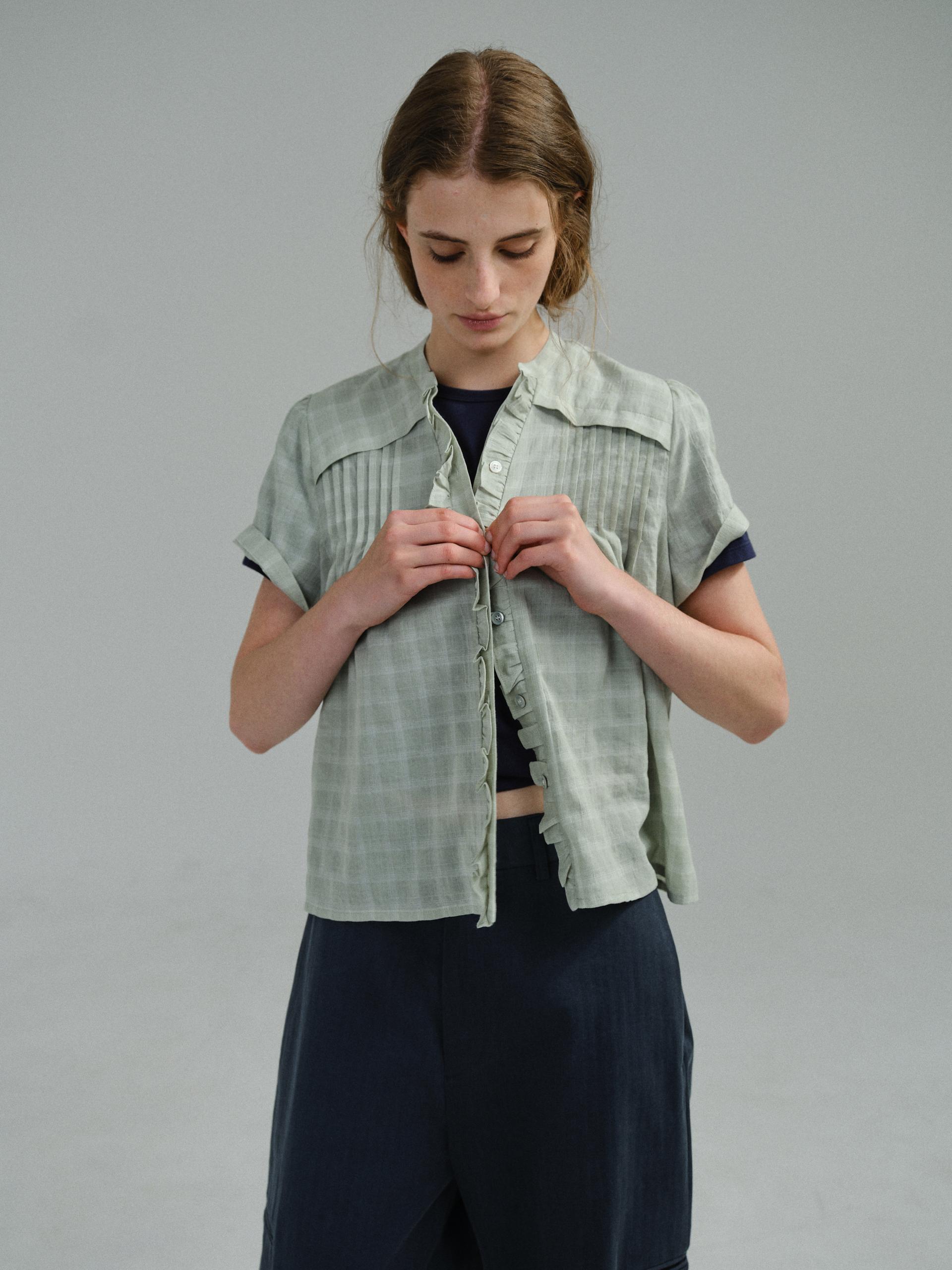 frill pintuck blouse (mint check)