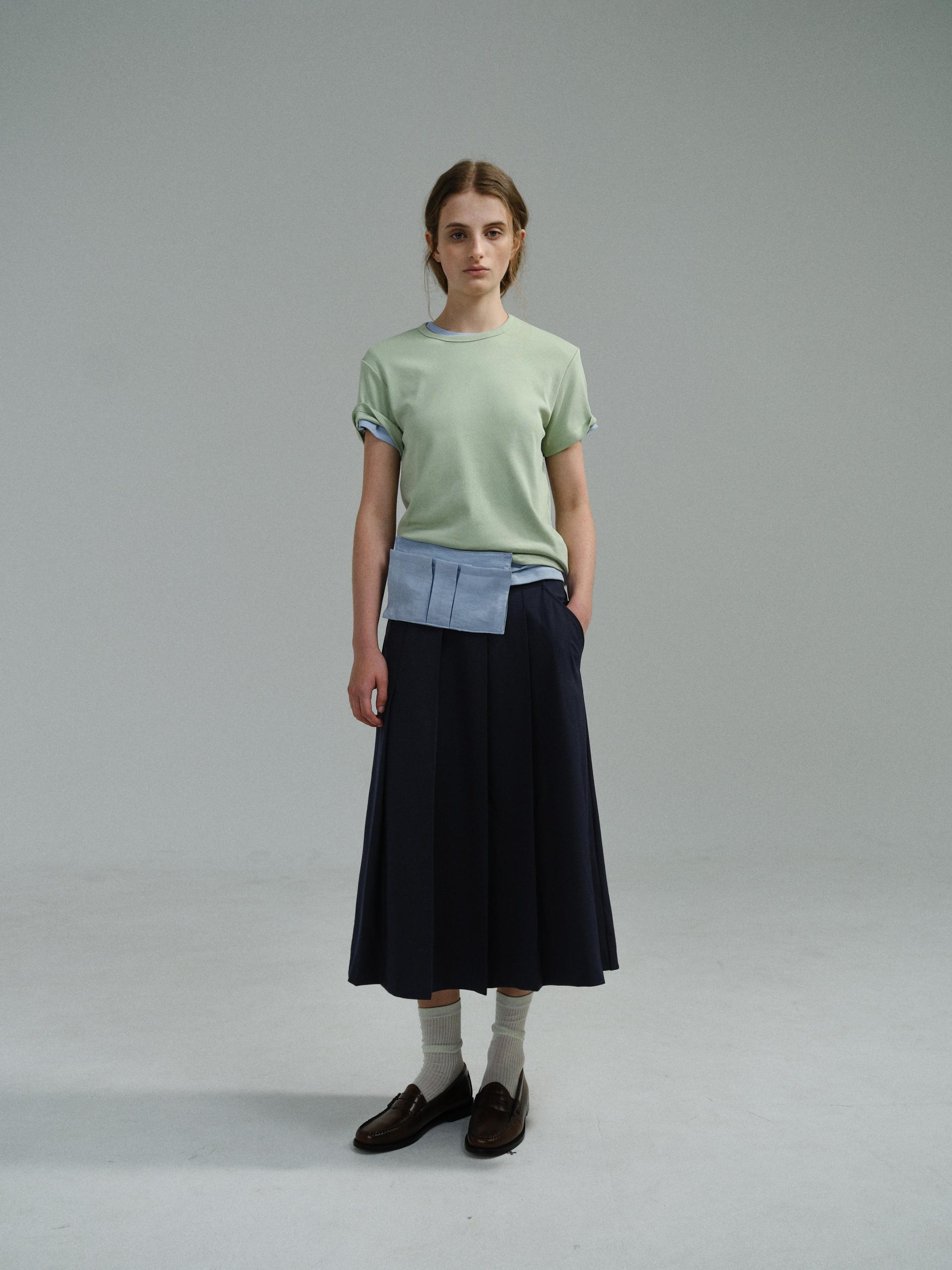 core t-shirt (sage green)