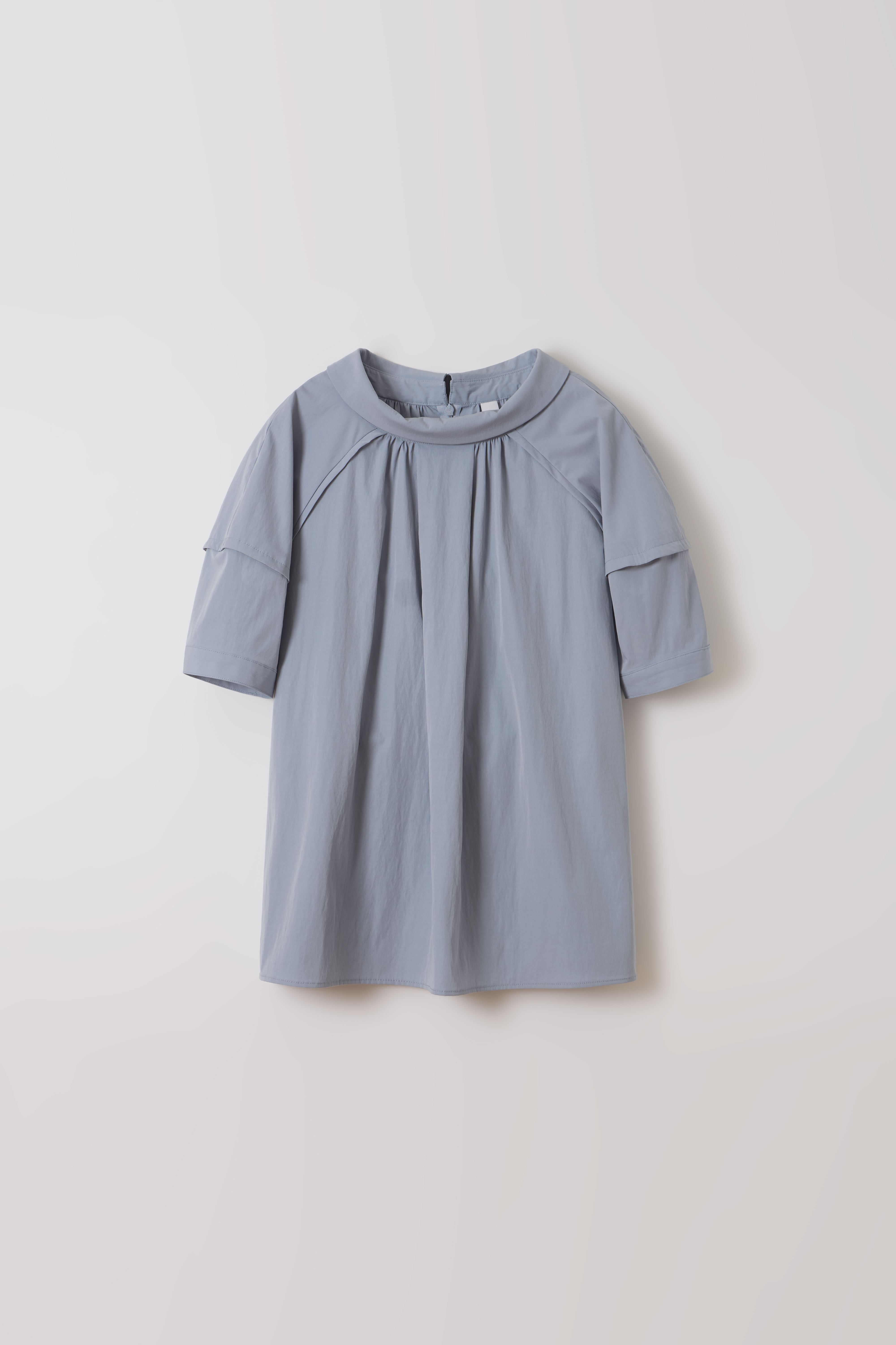 [2차 재입고] arc half blouse (powder blue)