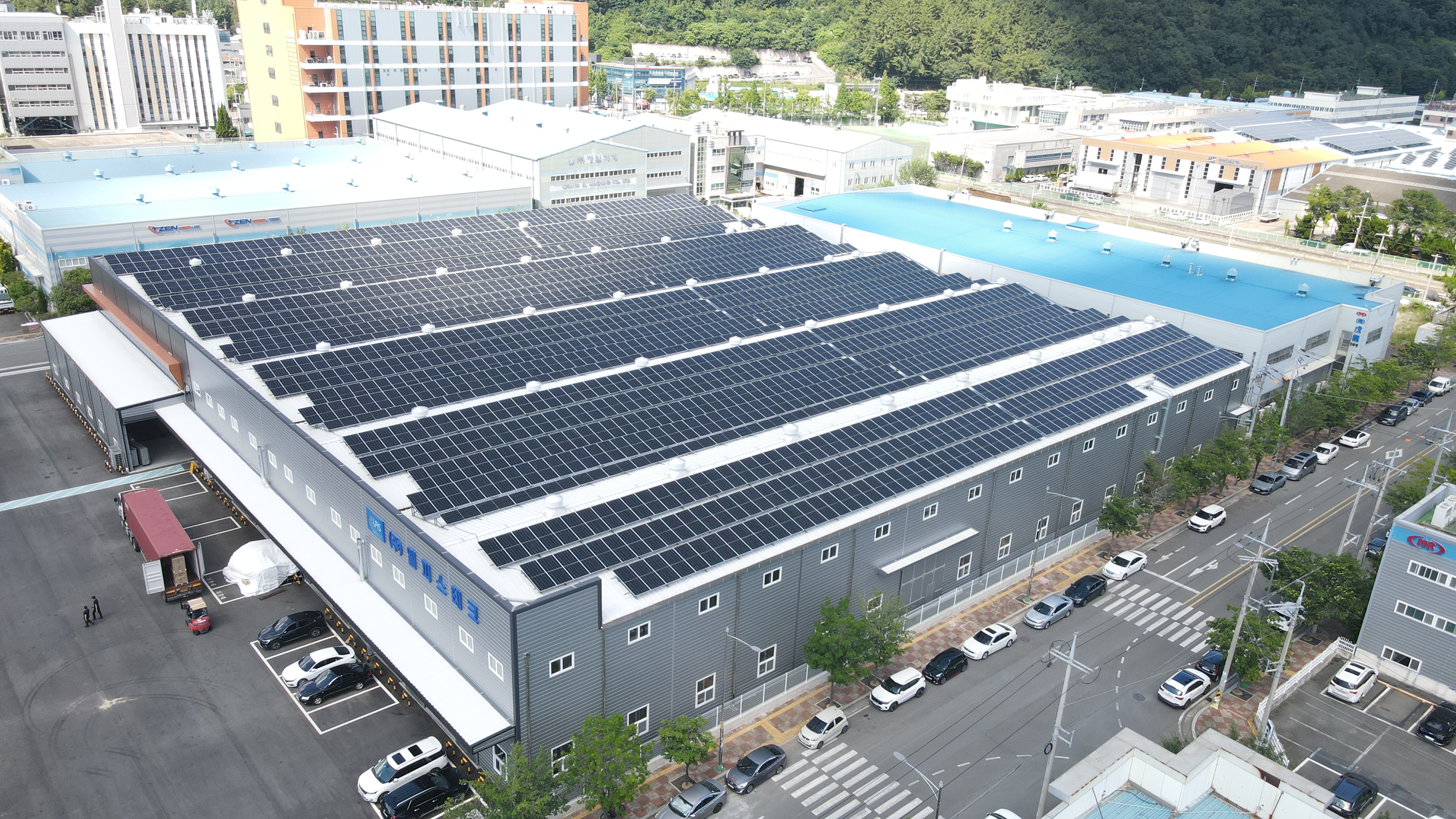 엘피스테크 1000kW 공장 지붕 태양광 발전소