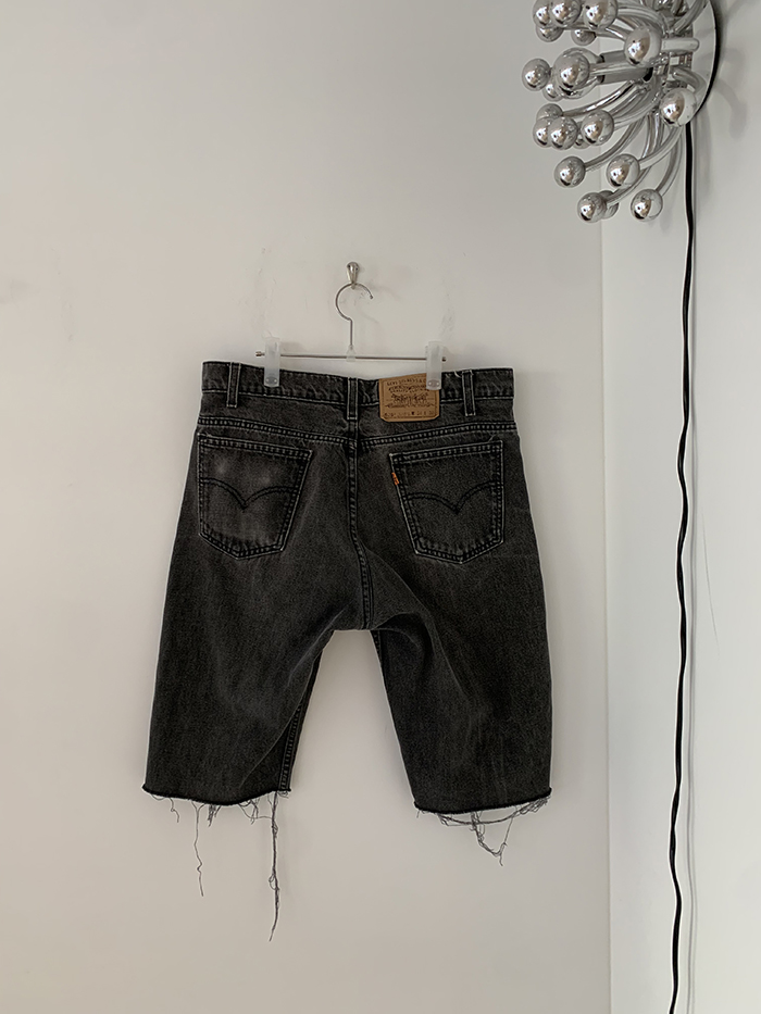 Levi's Short - size 33-34 (classic straight fit)