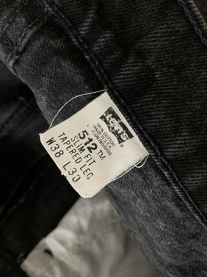90's Levi's Short - size 37 (classic Loose fit)