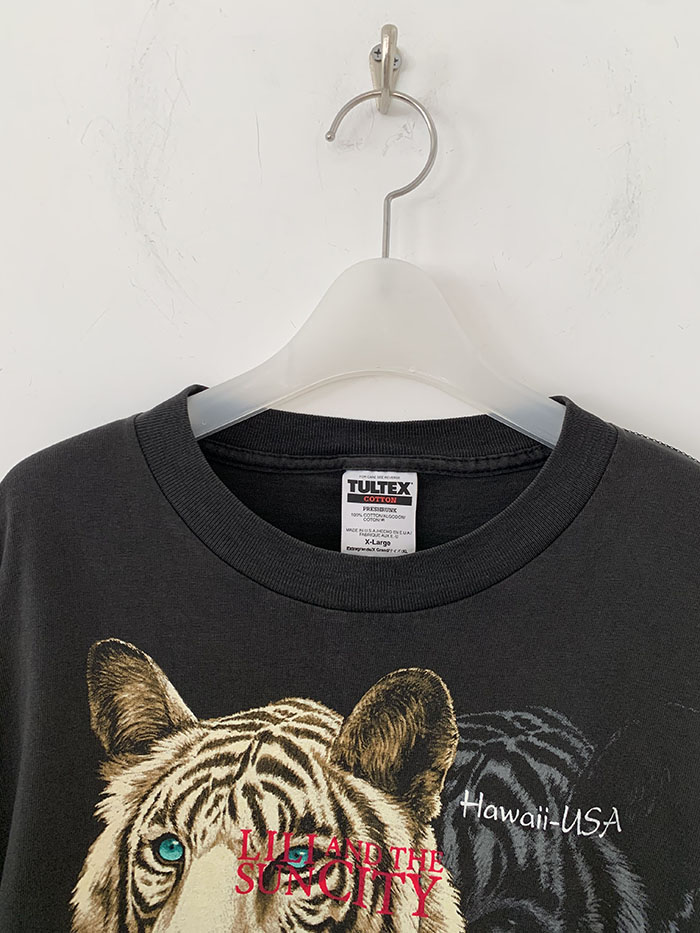 Vintage "LILISUN And the City" USA T-shirt