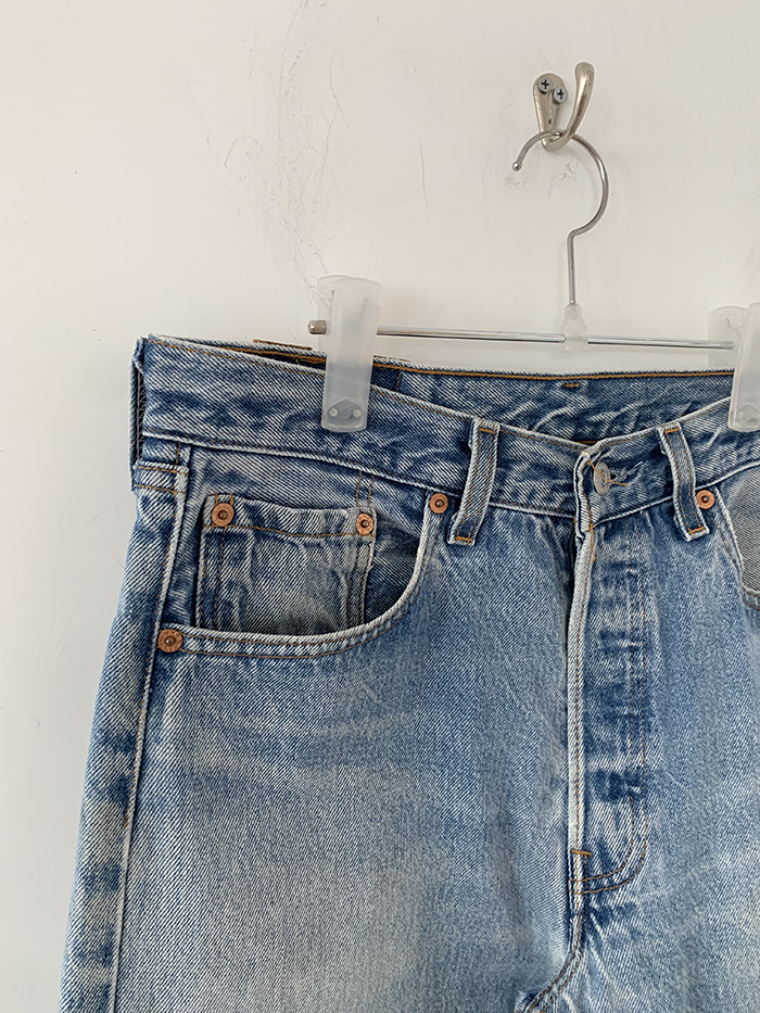 90's Levi's 501xx - size 32 (classic straight fit)