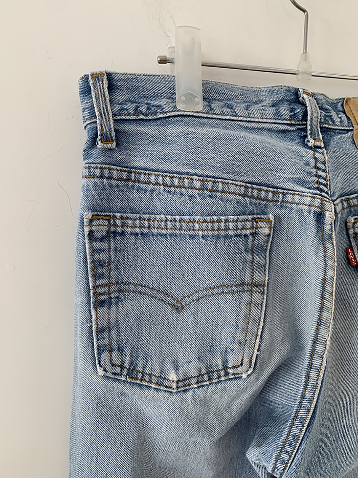 90's Levi's 501 - size 29-30 (classic straight fit)