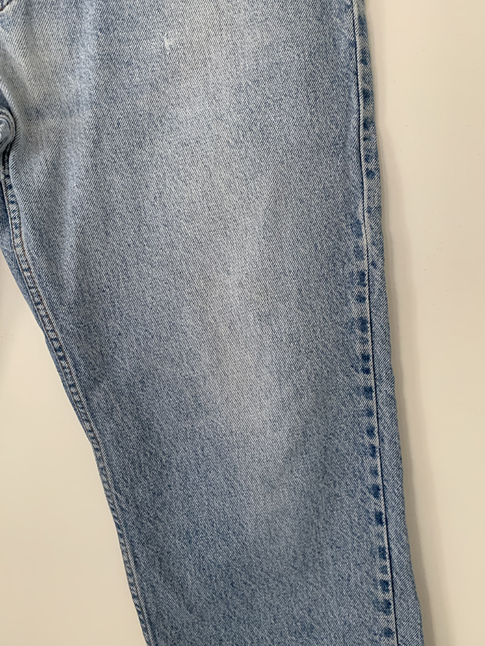 's Levi's 506 - size 34 (classic regular fit)