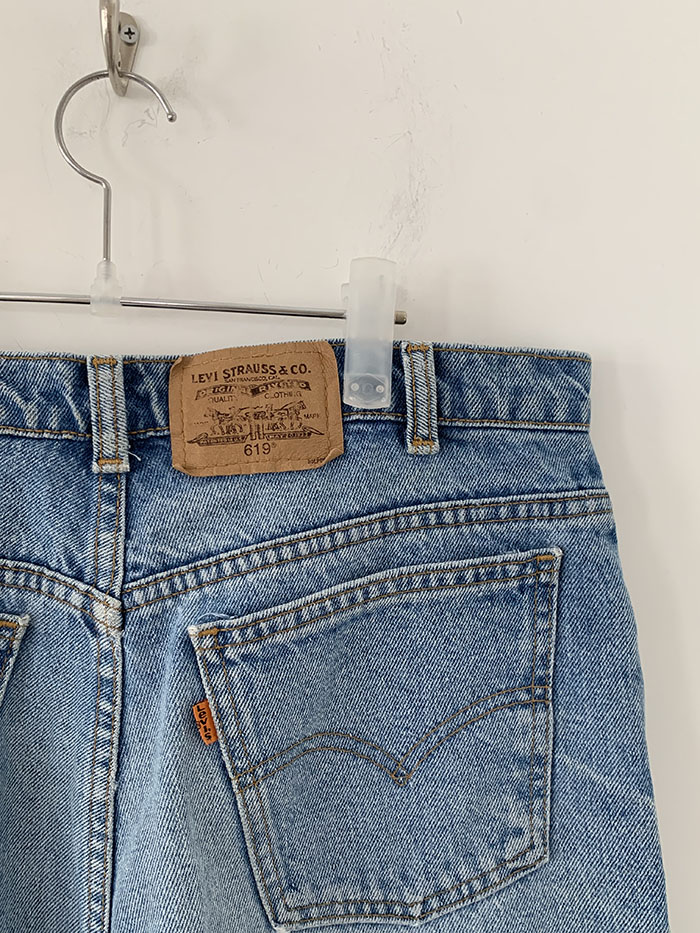 Levi's Short - size 33 (classic straight fit)