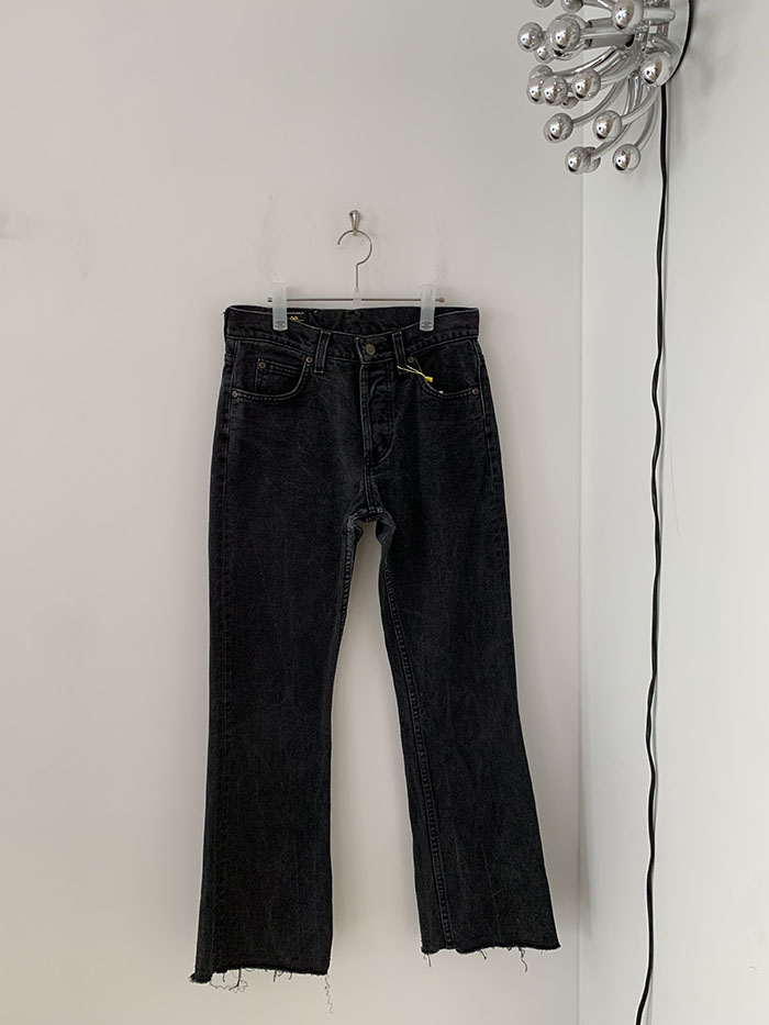 90's LEE - size 28-29 (classic boot cut)