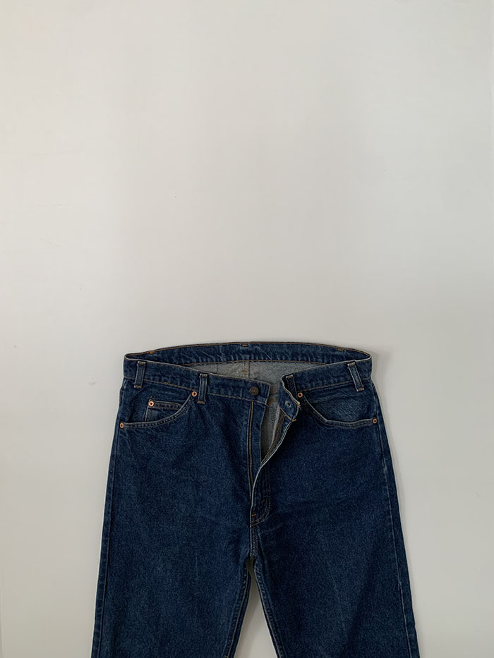 90's Levi's 20505 - size 37 (classic straight fit)