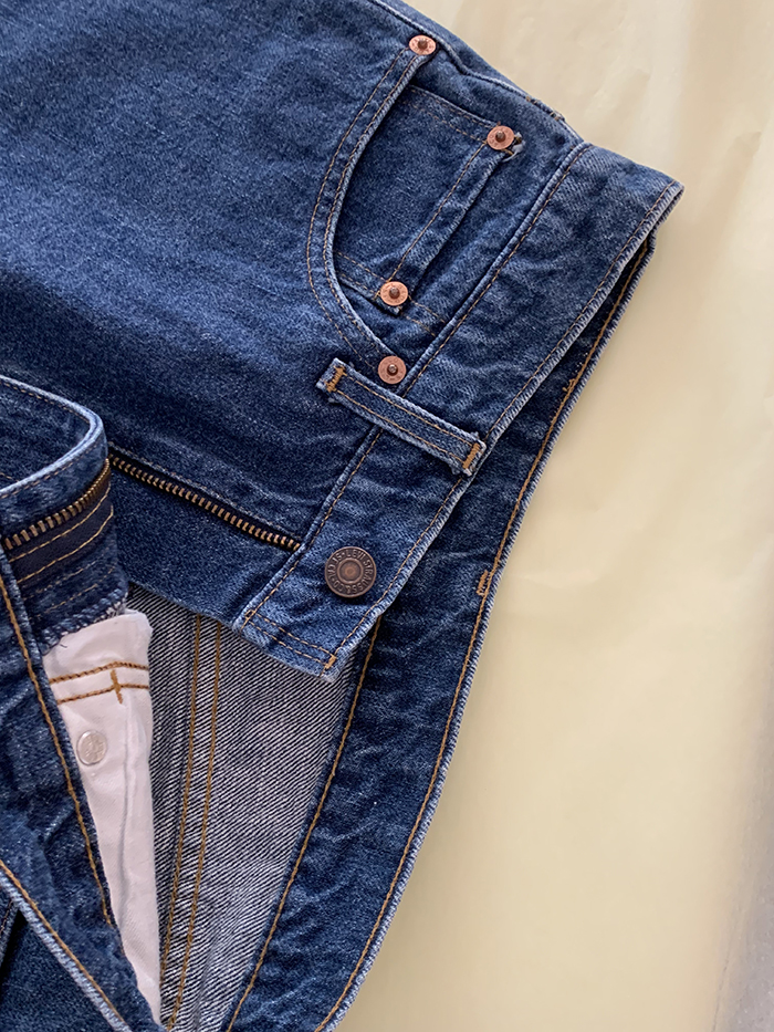 Levi's Short - size 26 (classic straight fit)