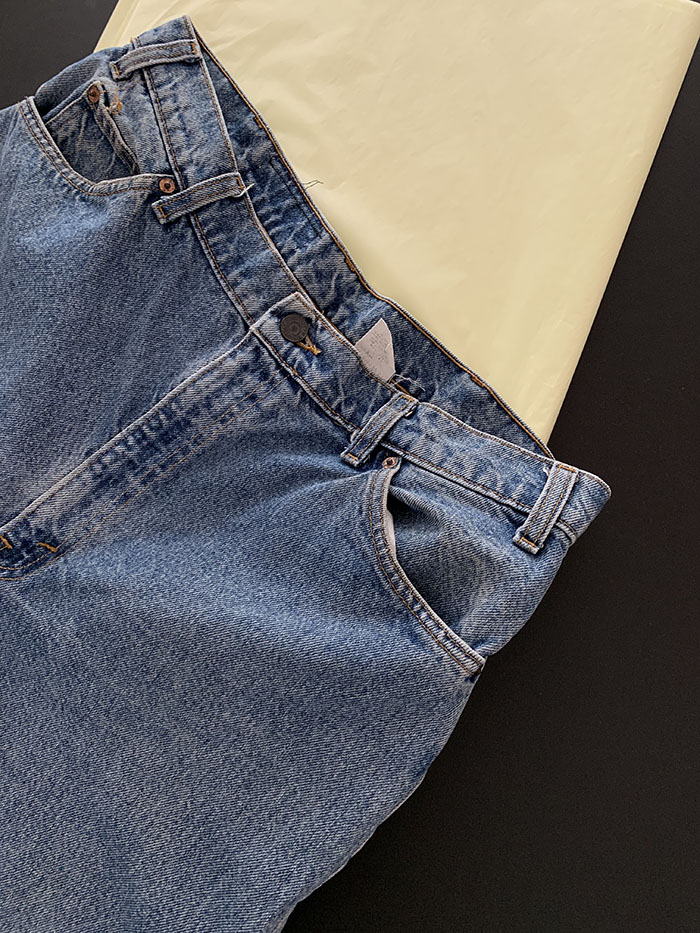 Levi's Short - size 35 (classic straight fit)