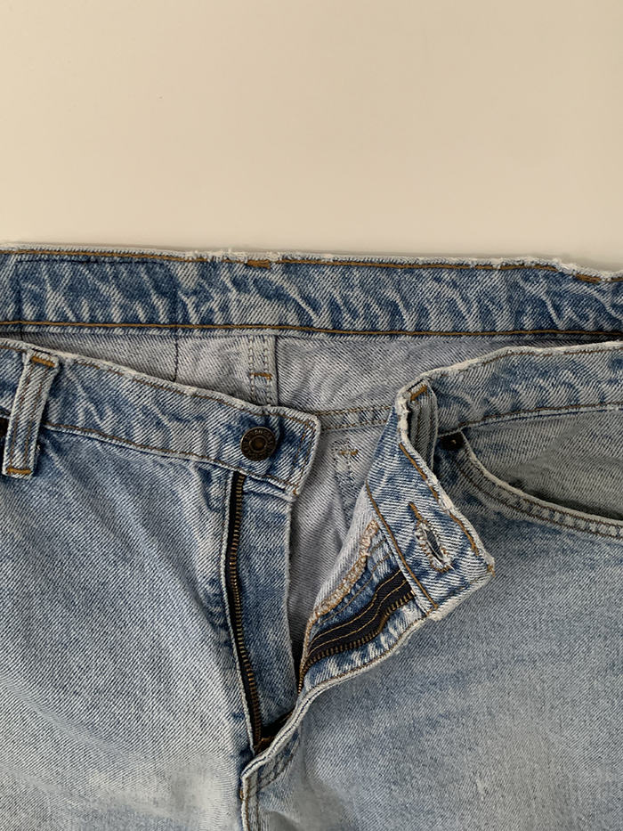 's Levi's 506 - size 34 (classic regular fit)