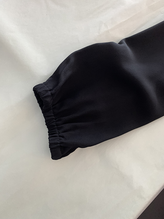 00's "Miu Miu" viscose rayon back button Blouse 복제