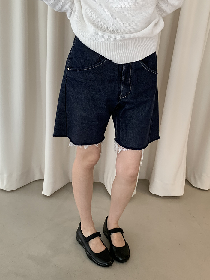 00's Levi's Short - size 29-30 (ENGINEERED JEANS)