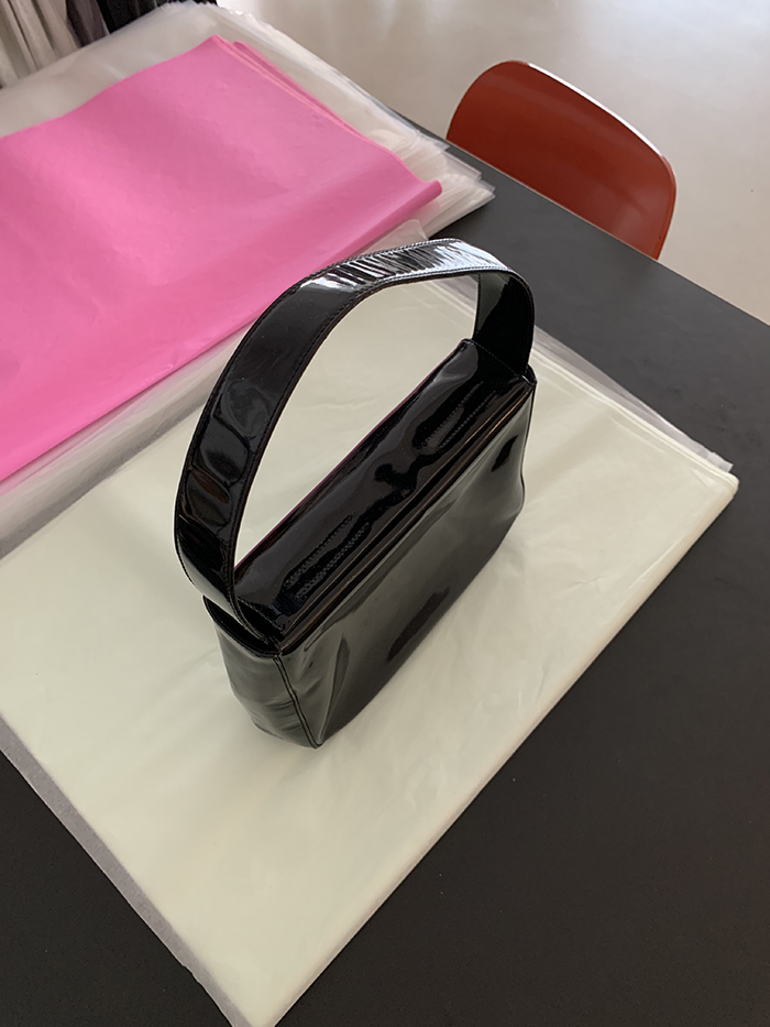 90's - 00's "PRADA" Leather Tote Bag (rare design) 복제