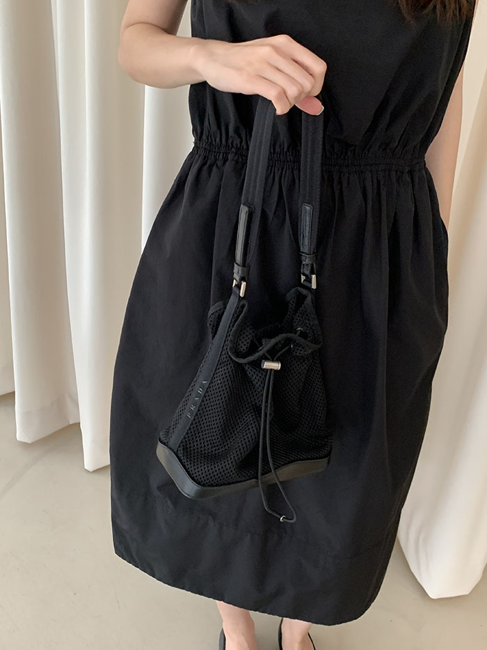 90-00's "PRADA" Net Leather Tote Bag / 제품 사진만 추가해서 올리기
