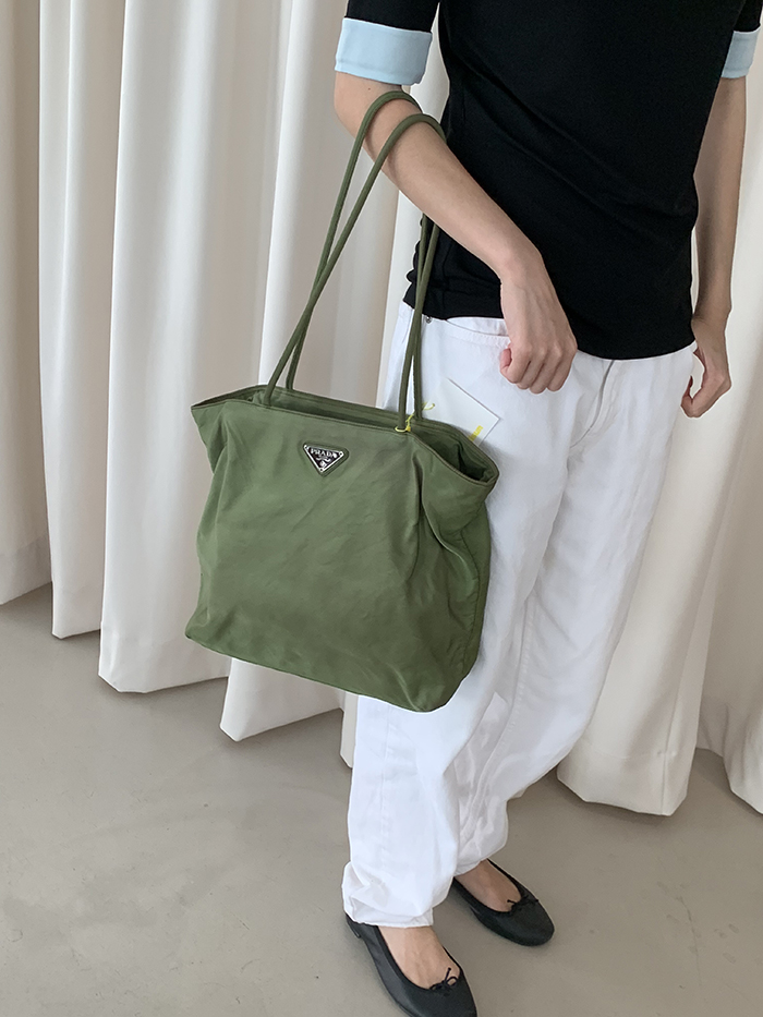 90-00's "PRADA" nylon Tote Bag