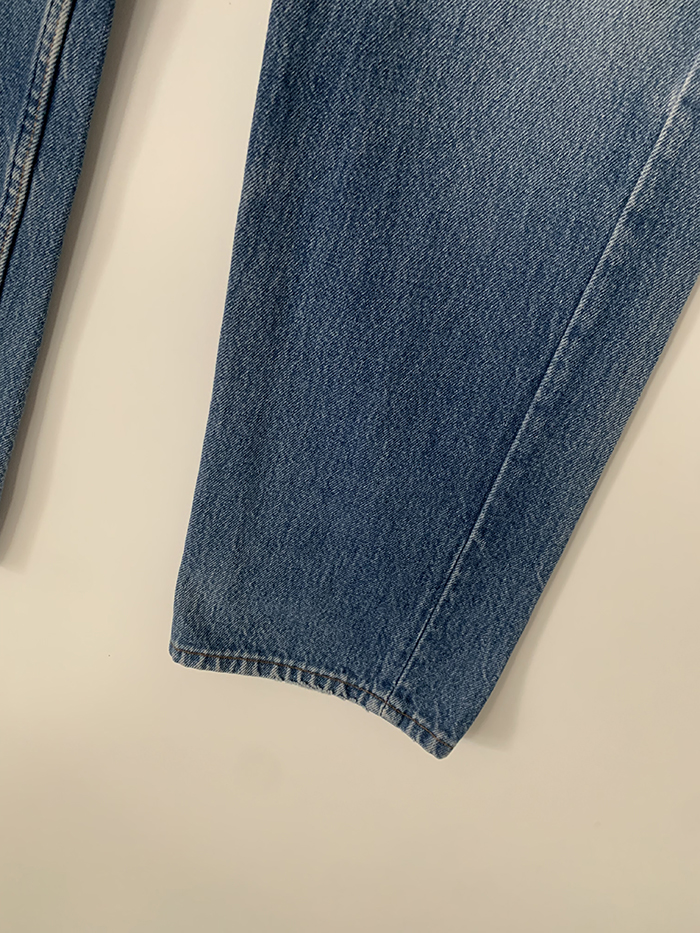 80's Levi's 501 - size 29-30 (classic straight fit)