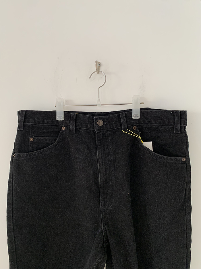 Levi's Short - size 39 (classic straight fit)