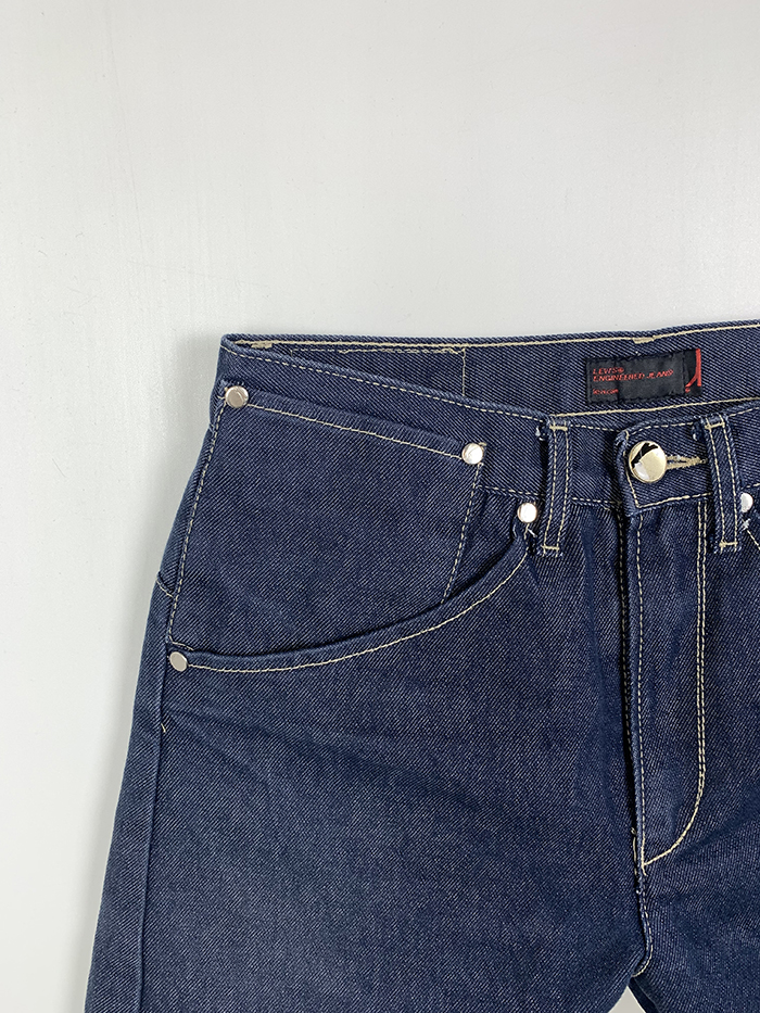 00's Levi's Short - size 29-30 (ENGINEERED JEANS)