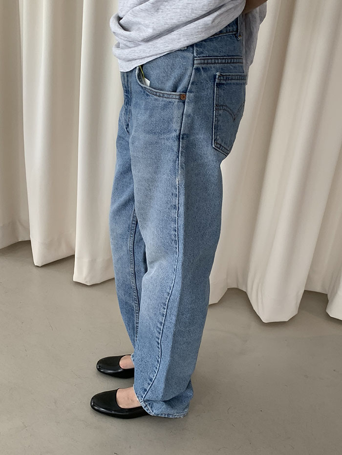 90's Levi's 619 - size 31 (classic regular fit)