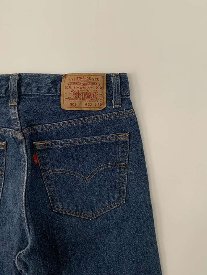's Levi's 501 - size 30 (classic straight fit)