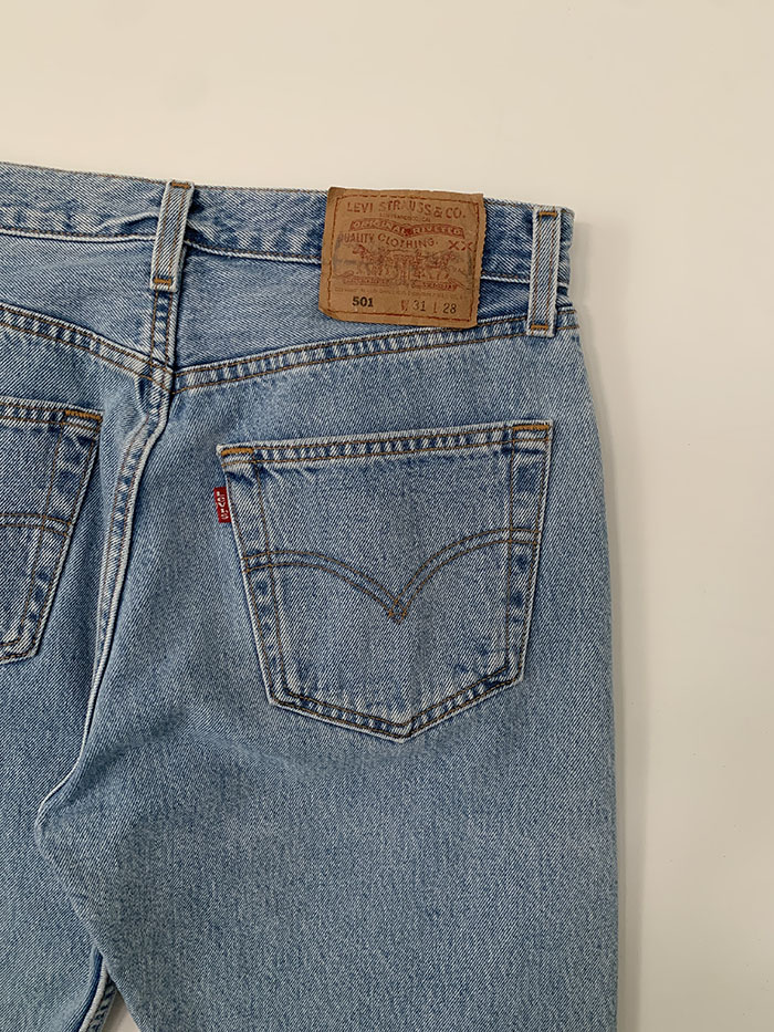 90's Levi's 501 - size 27-28 (classic straight fit) 복제