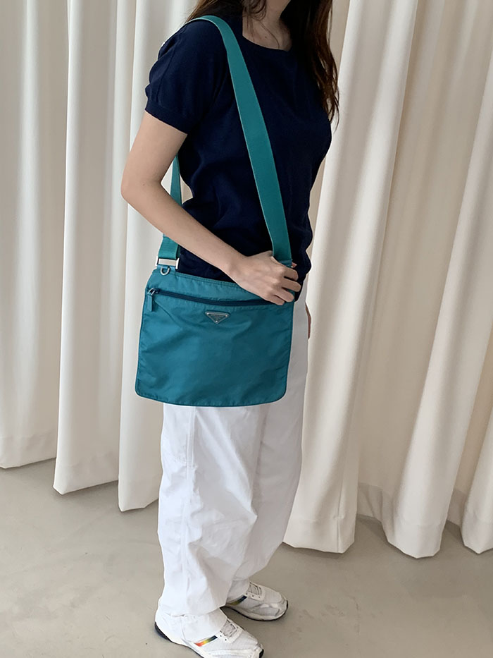 00's "PRADA" renylon Cross Bag 복제